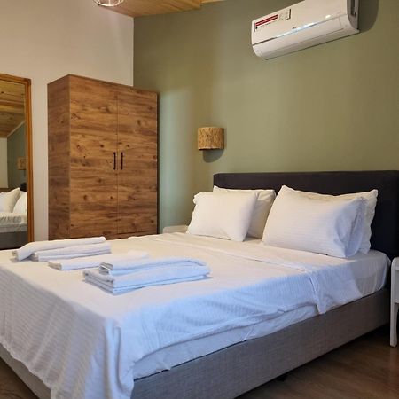 Sunset Boutique Hotel & Apartments Чирали Экстерьер фото
