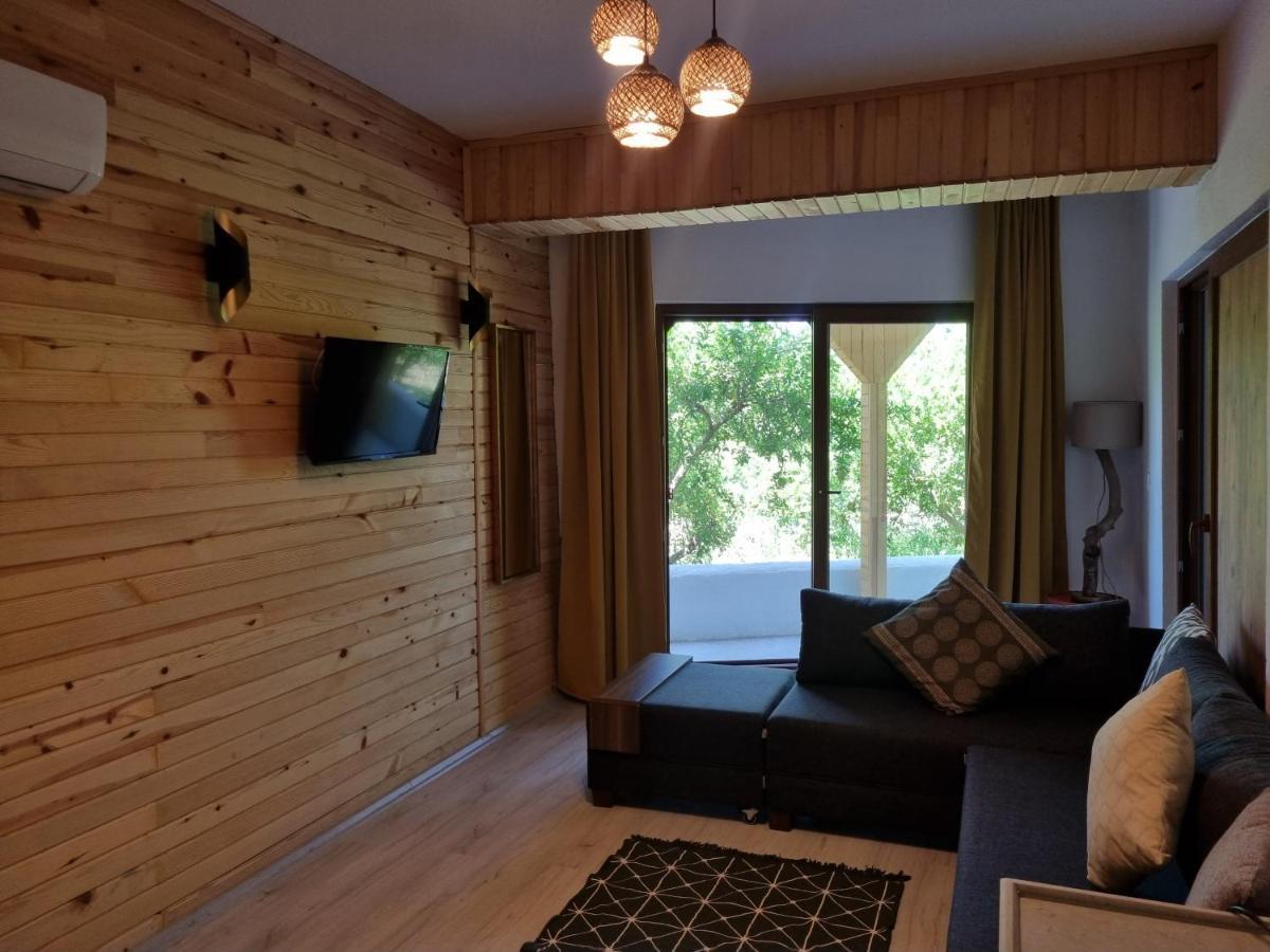 Sunset Boutique Hotel & Apartments Чирали Экстерьер фото