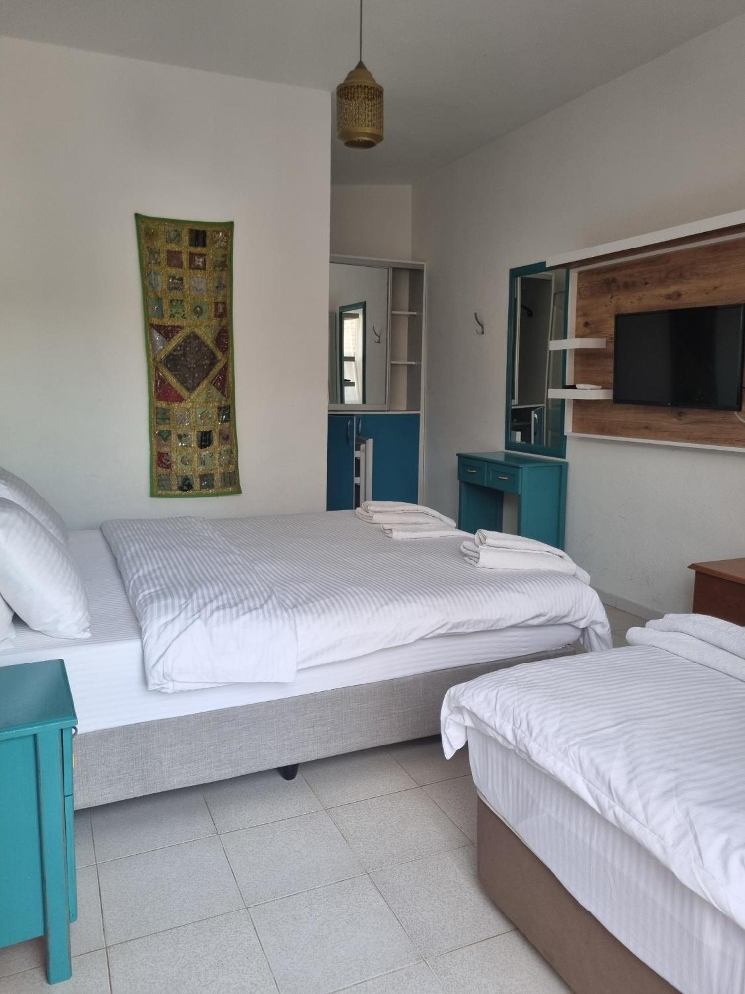 Sunset Boutique Hotel & Apartments Чирали Экстерьер фото