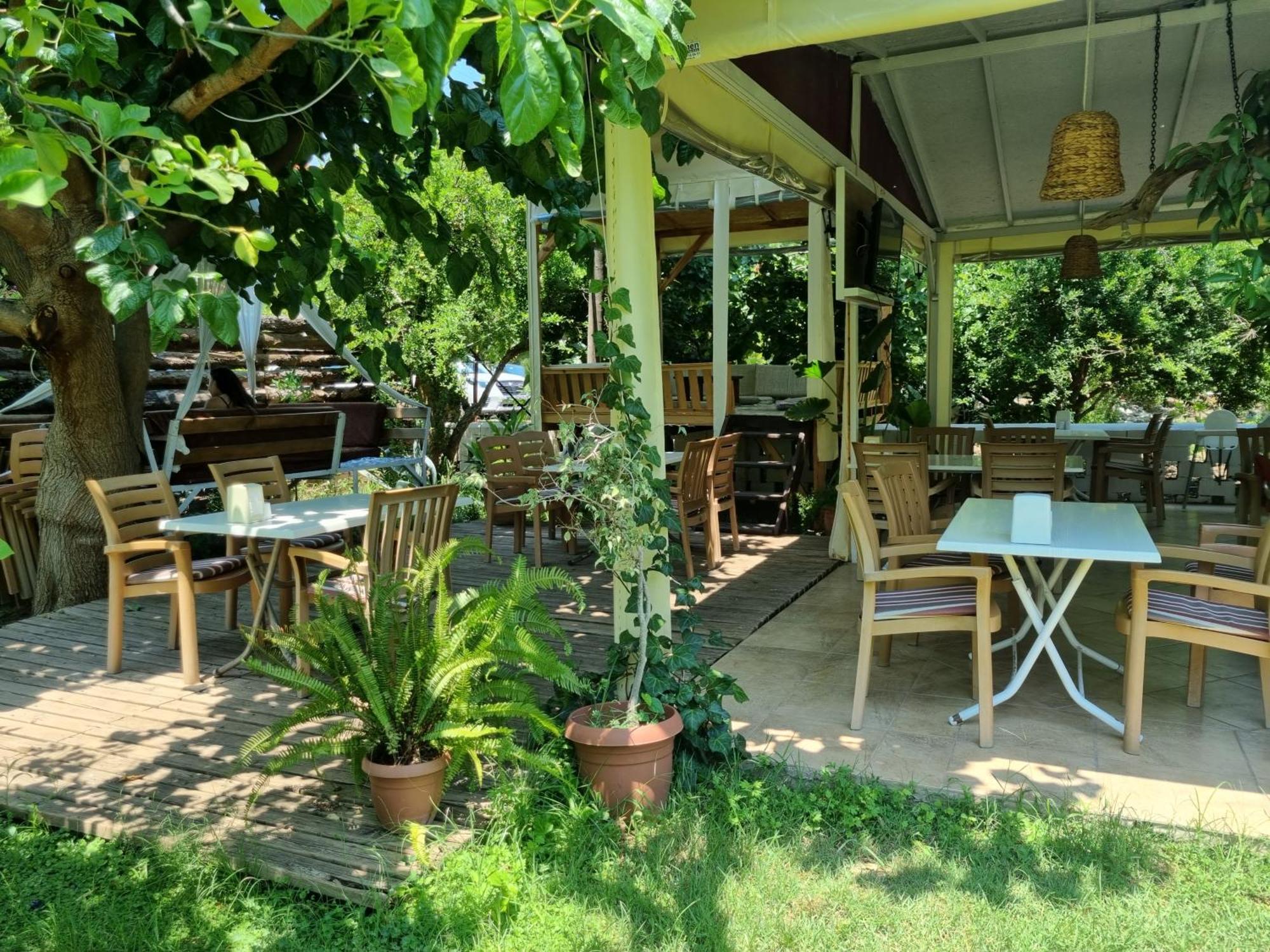 Sunset Boutique Hotel & Apartments Чирали Экстерьер фото