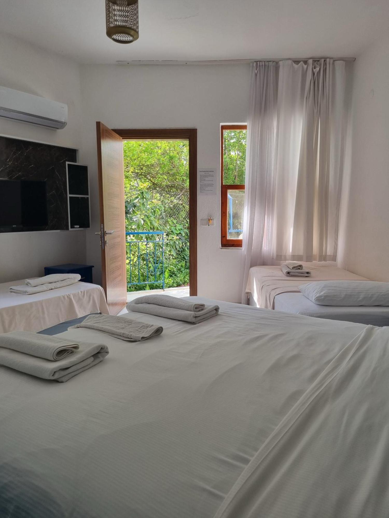 Sunset Boutique Hotel & Apartments Чирали Номер фото